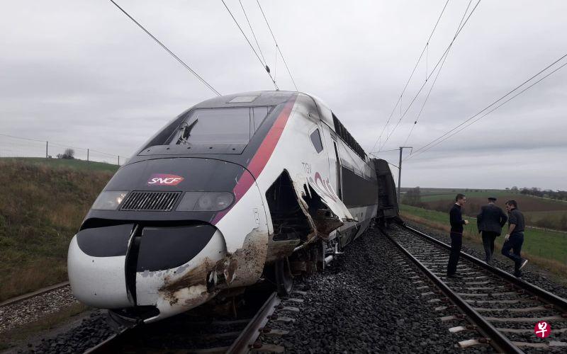 france-tgv-twitter-boissouo.jpg